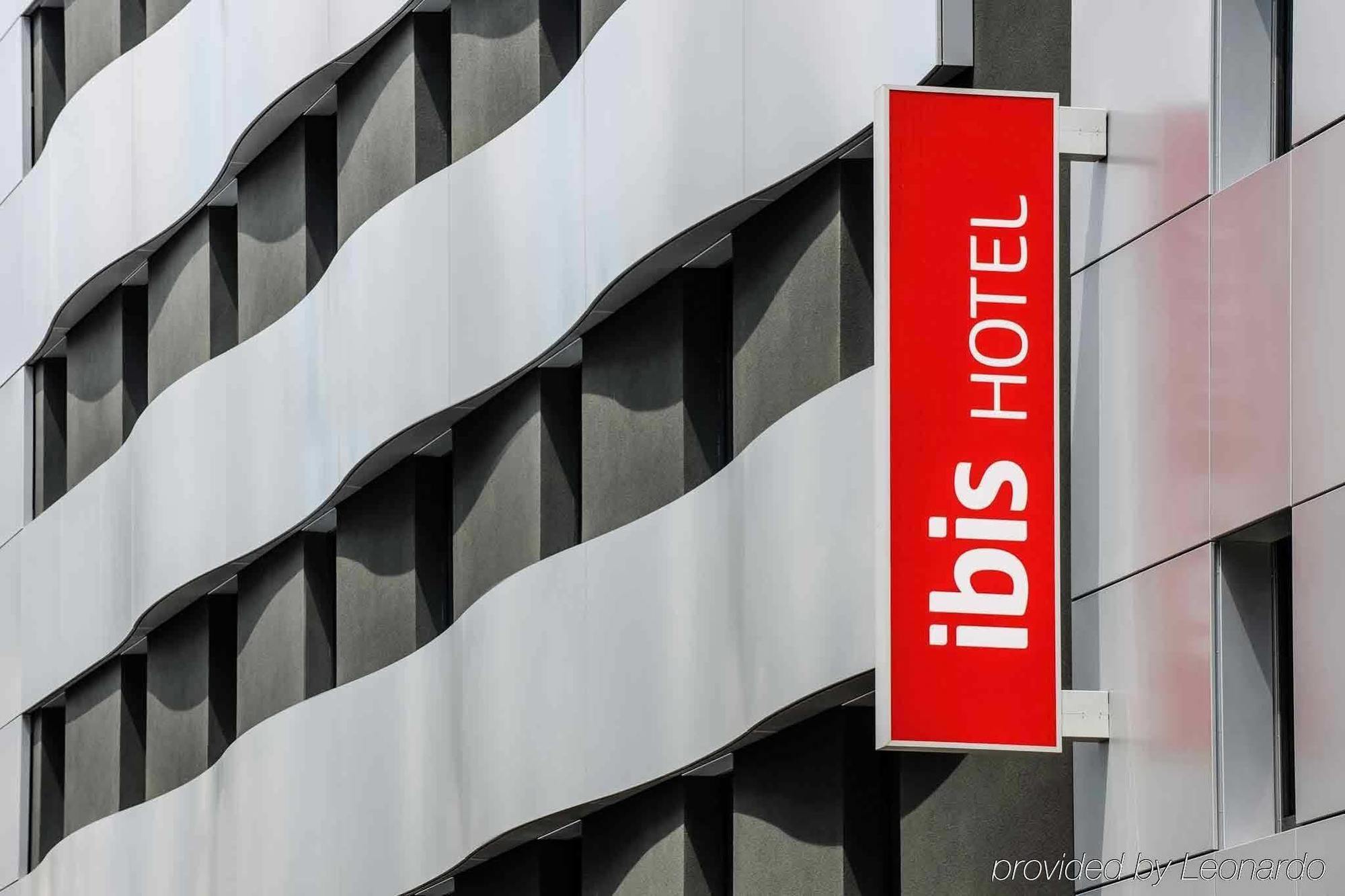 Отель Ibis Budget Lugano Paradiso Экстерьер фото